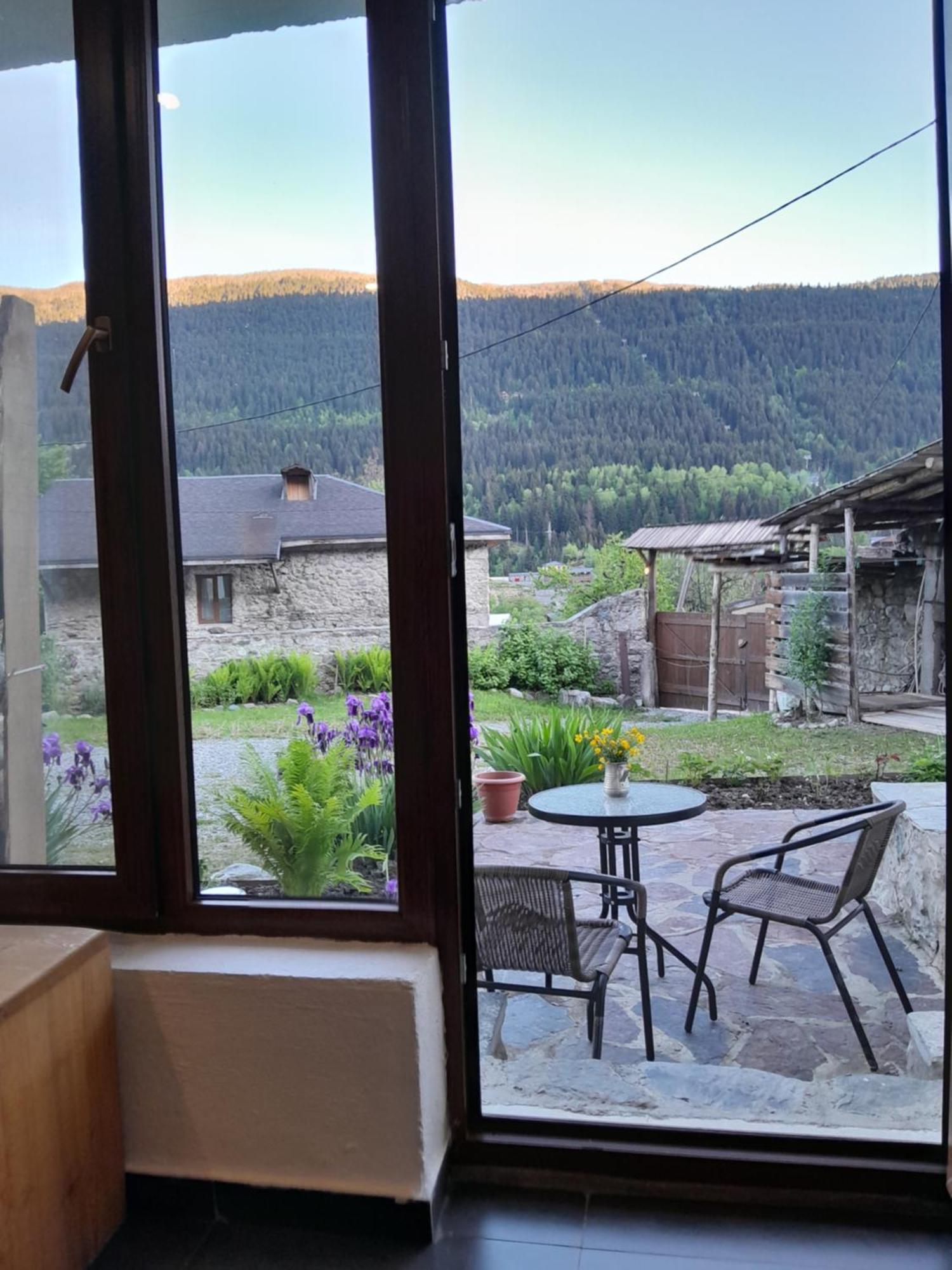 Bapsha Guesthouse Mestia Exterior photo